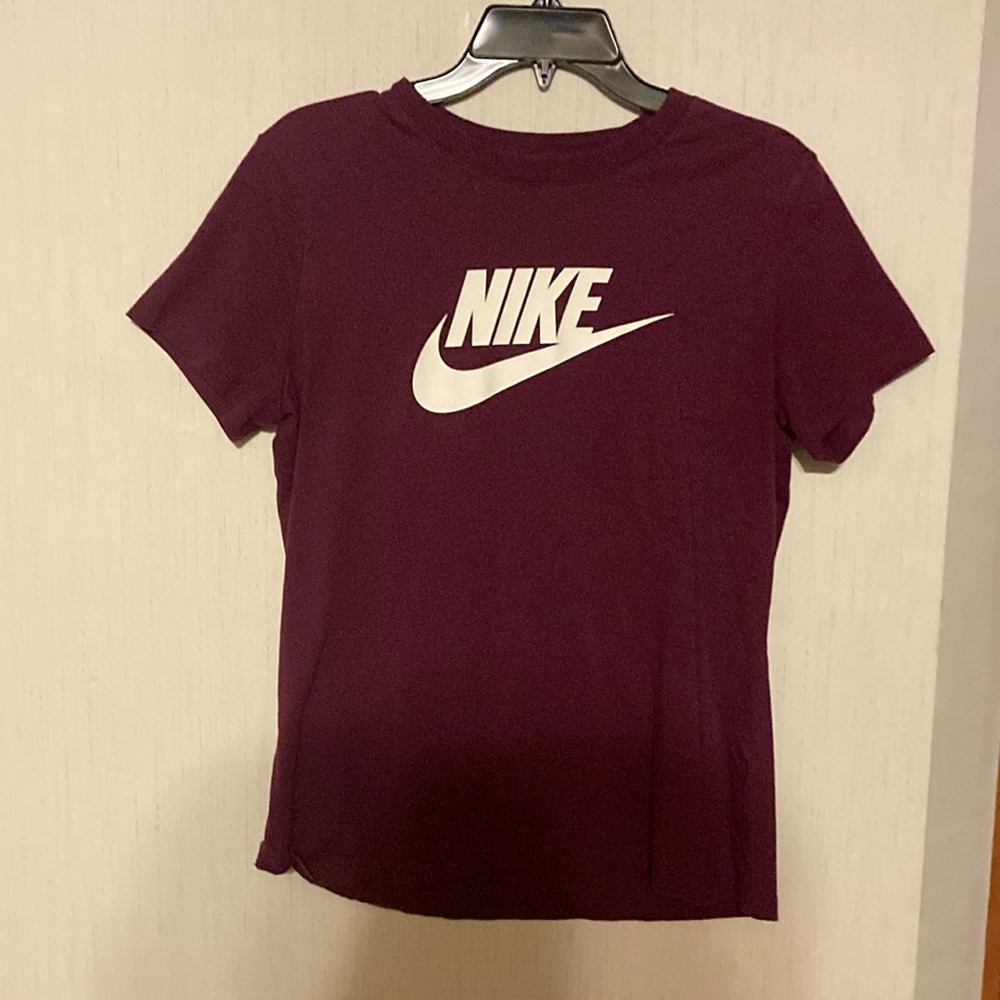 Nike Women Shirt